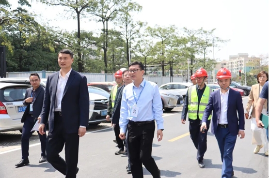 北滘镇党委书记、镇长王德华前往让球线上平台-让球（中国）建科集团佛肇分公司重点项目调研